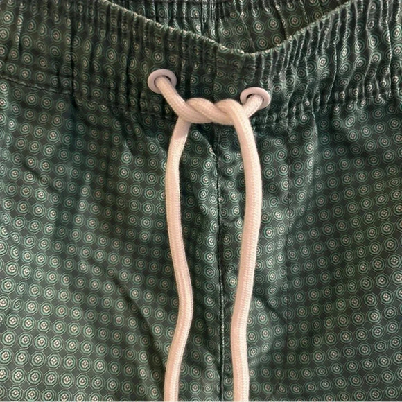 Amazon essentials size small green printed lined quick dry swimming shorts NWT - Picture 2 of 5